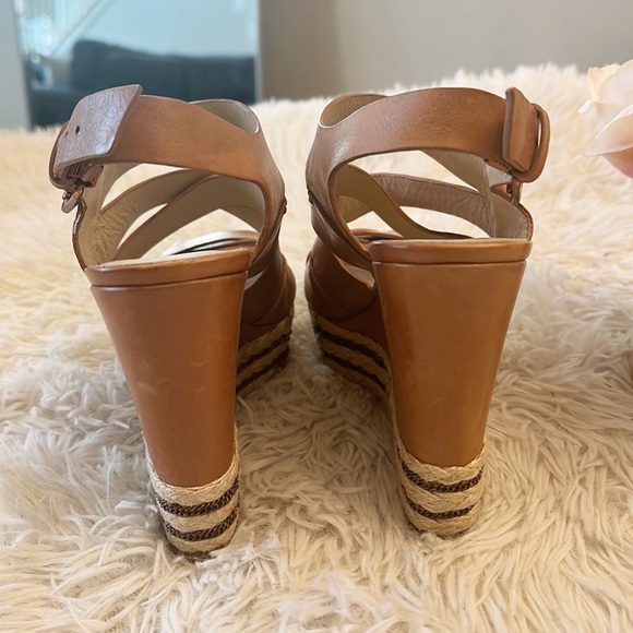 KORS Michael Platform Wedge Tan Leather Sandals women size 7.5 - Picture 4 of 5